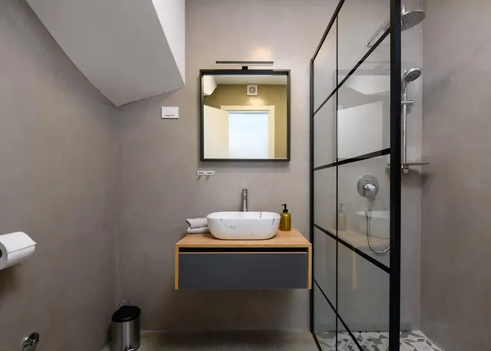 In Mit Privatem Pool By Interhome Holiday home